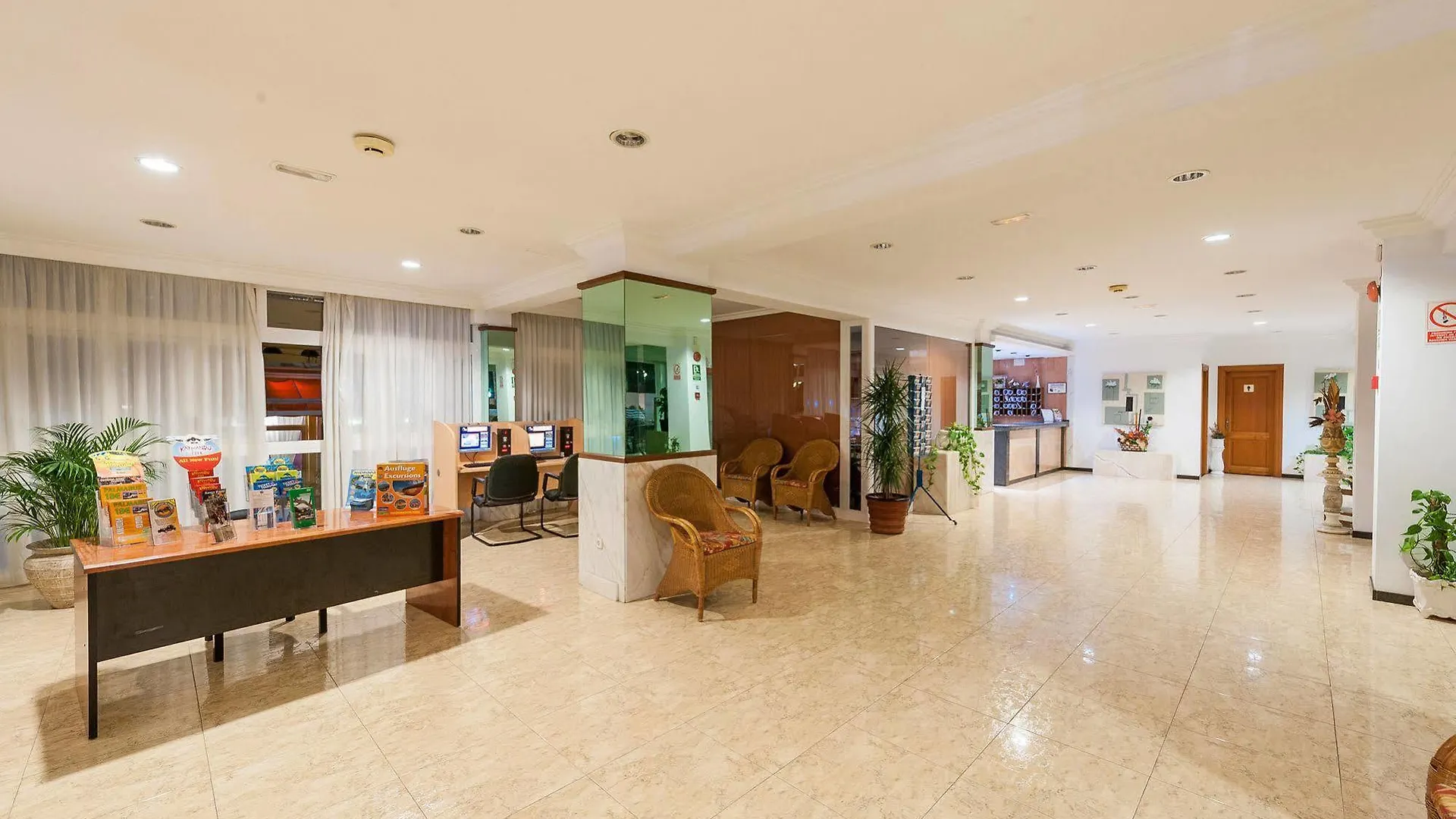 Aparthotel Africamar Can Picafort